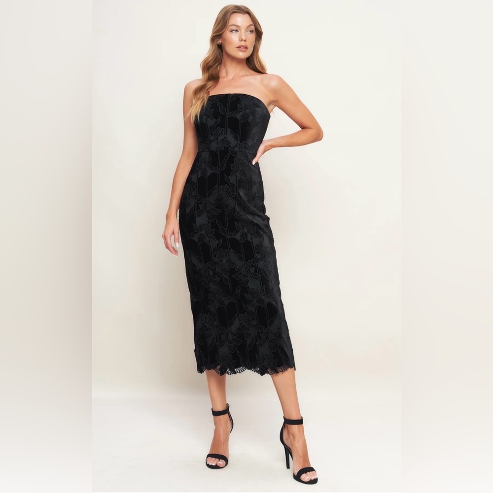 Flying Tomato BLACK TEMPTATION WOVEN VELVET LACE MIDI DRESS Size Small